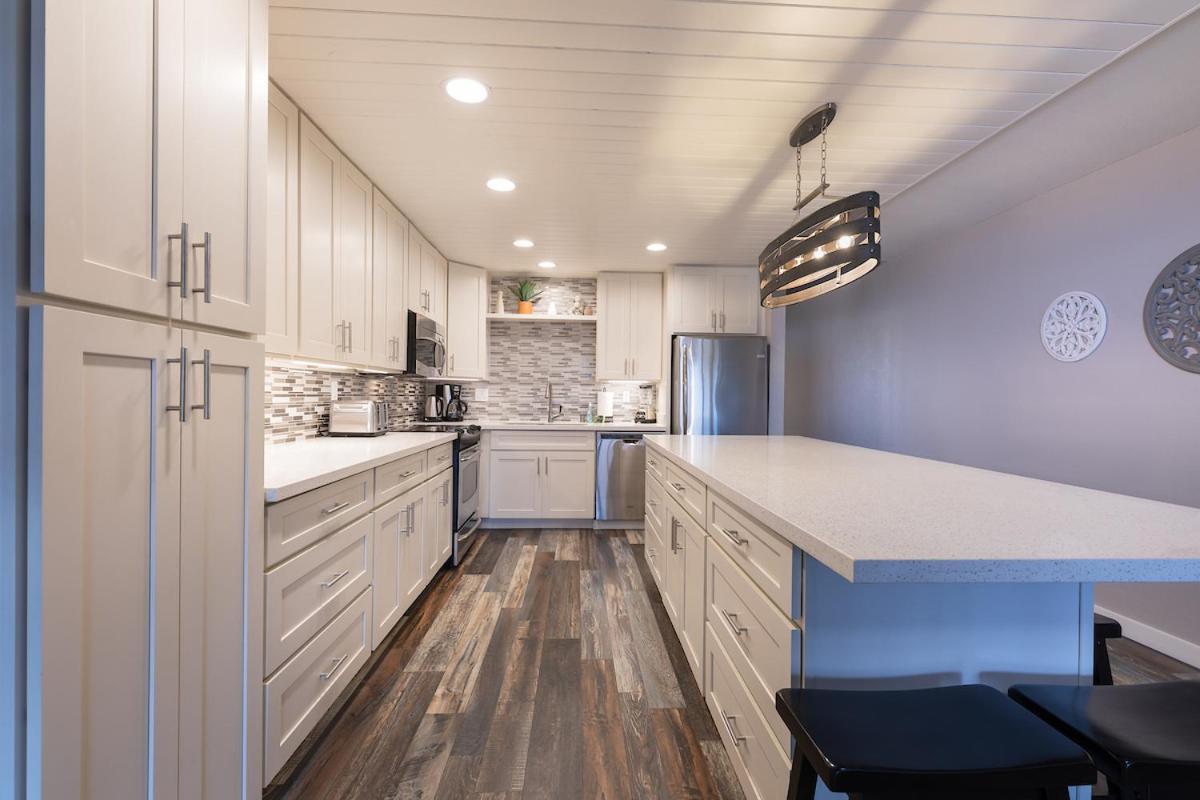 **Newly Remodeled** Steps To Kamaole 3 Beach! Уэйлея Экстерьер фото
